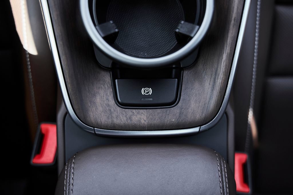 Used 2020 Porsche 911 Carrera 4S w/ Premium Package image 59