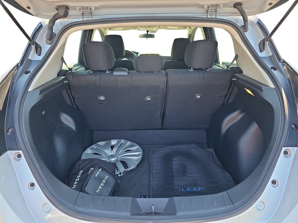 Used 2025 Nissan Leaf S FWD image 28