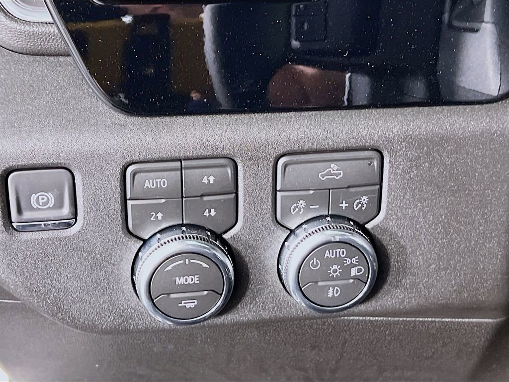 New 2026 GMC Sierra 1500 Elevation image 9