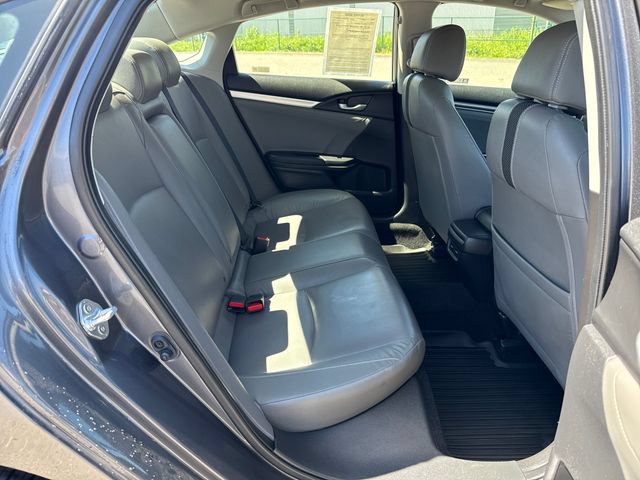 Used 2019 Honda Civic Touring image 12
