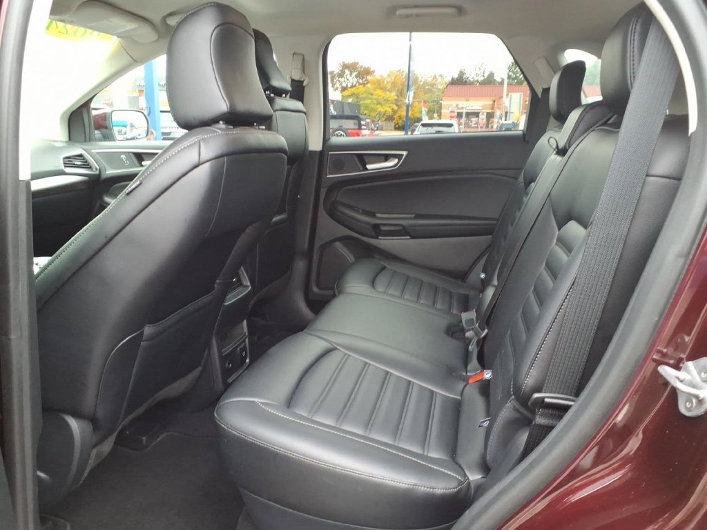 Certified 2024 Ford Edge SEL w/ Convenience Package AWD/4WD image 10