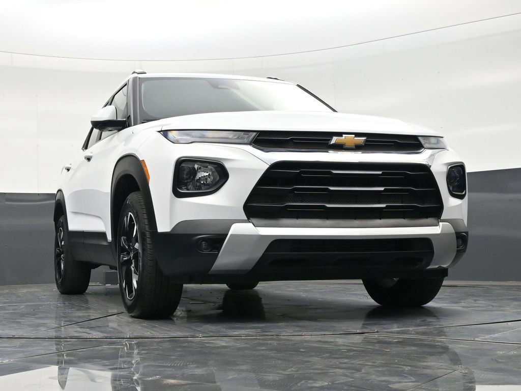 Used 2023 Chevrolet TrailBlazer LT w/ Convenience Package AWD/4WD image 26
