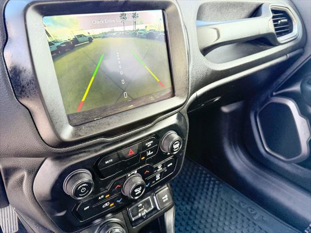 Certified 2023 Jeep Renegade Limited image 15