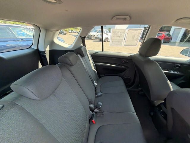Used 2009 Kia Rondo LX FWD image 24
