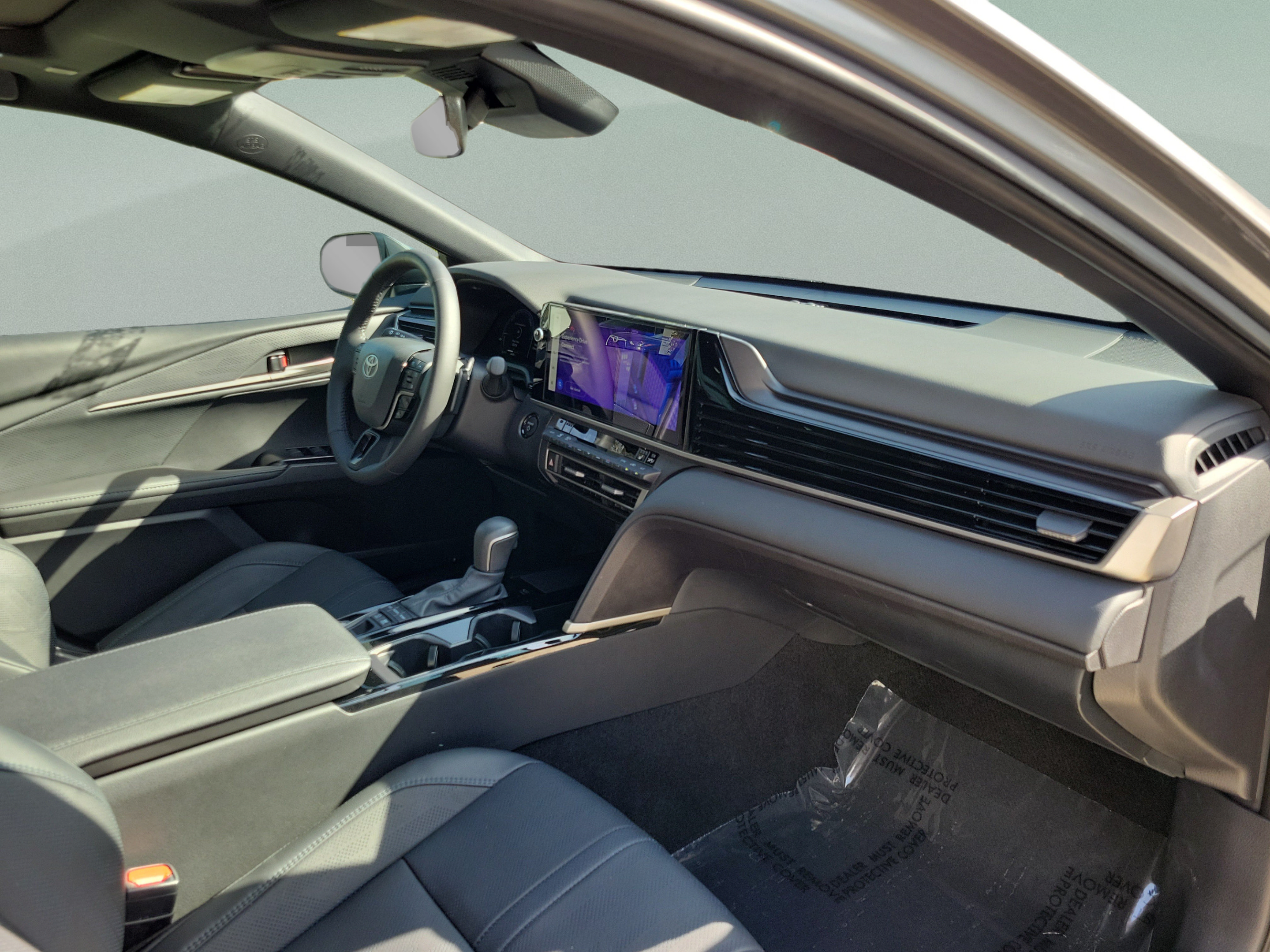 Used 2025 Toyota Camry XSE FWD image 27