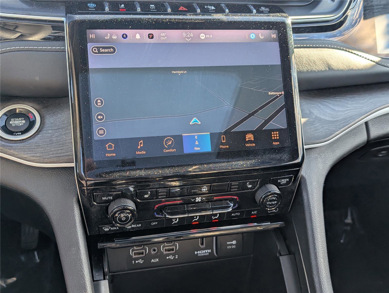 Used 2023 Jeep Grand Cherokee 4WD 4xe image 32