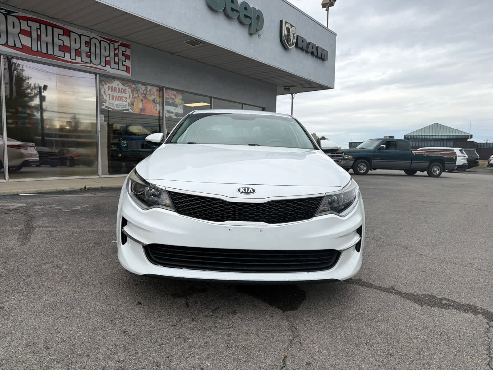 Used 2017 Kia Optima LX w/ Option Group 014 image 3
