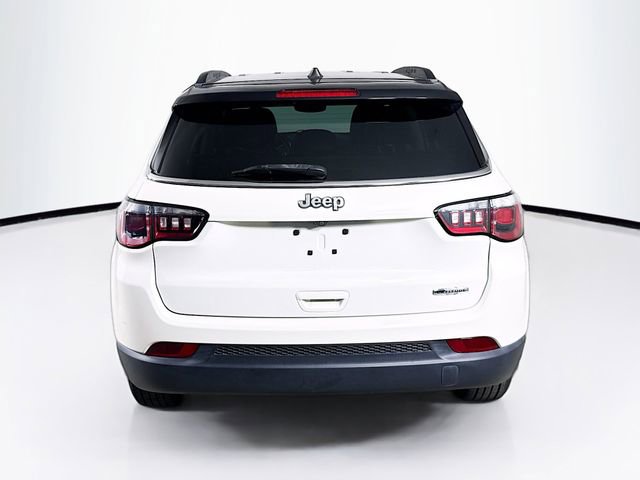 Used 2020 Jeep Compass Latitude w/ Popular Equipment Group FWD image 30