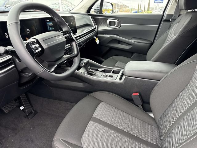New 2026 Kia Sorento LX FWD image 12
