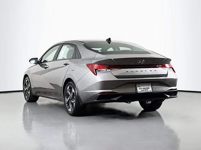 Used 2023 Hyundai Elantra SEL w/ Convenience Package FWD image 5