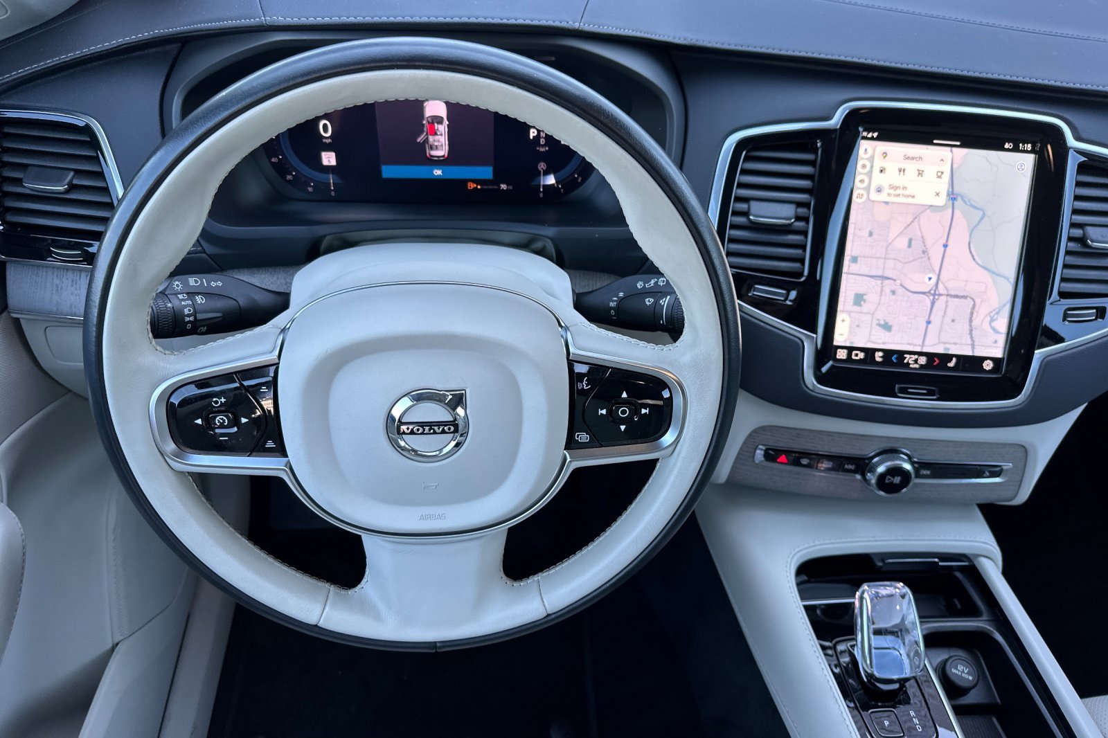 Used 2025 Volvo XC90 B6 Ultra image 15