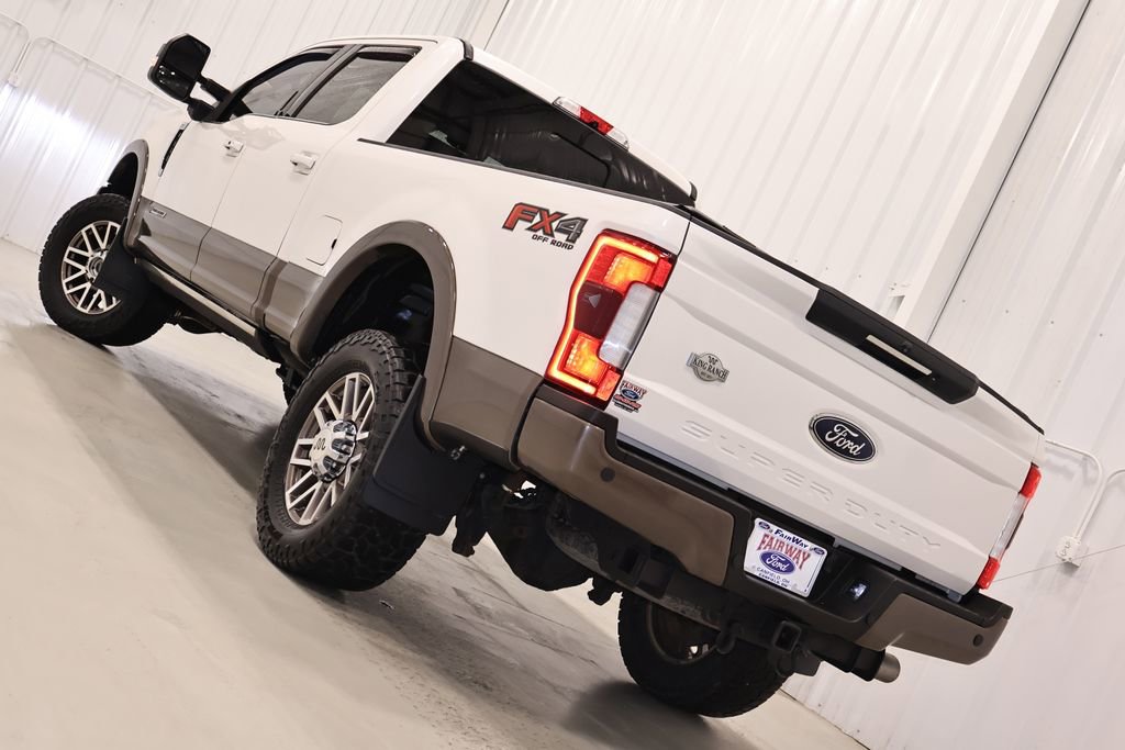 Certified 2017 Ford F350 4x4 Crew Cab Super Duty image 47