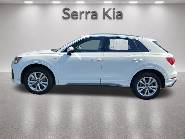 Used 2025 Audi Q3 2.0T Premium AWD/4WD image 2