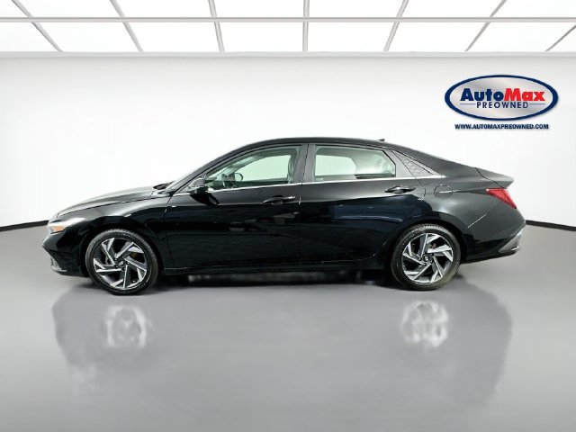 Used 2024 Hyundai Elantra Limited FWD image 9