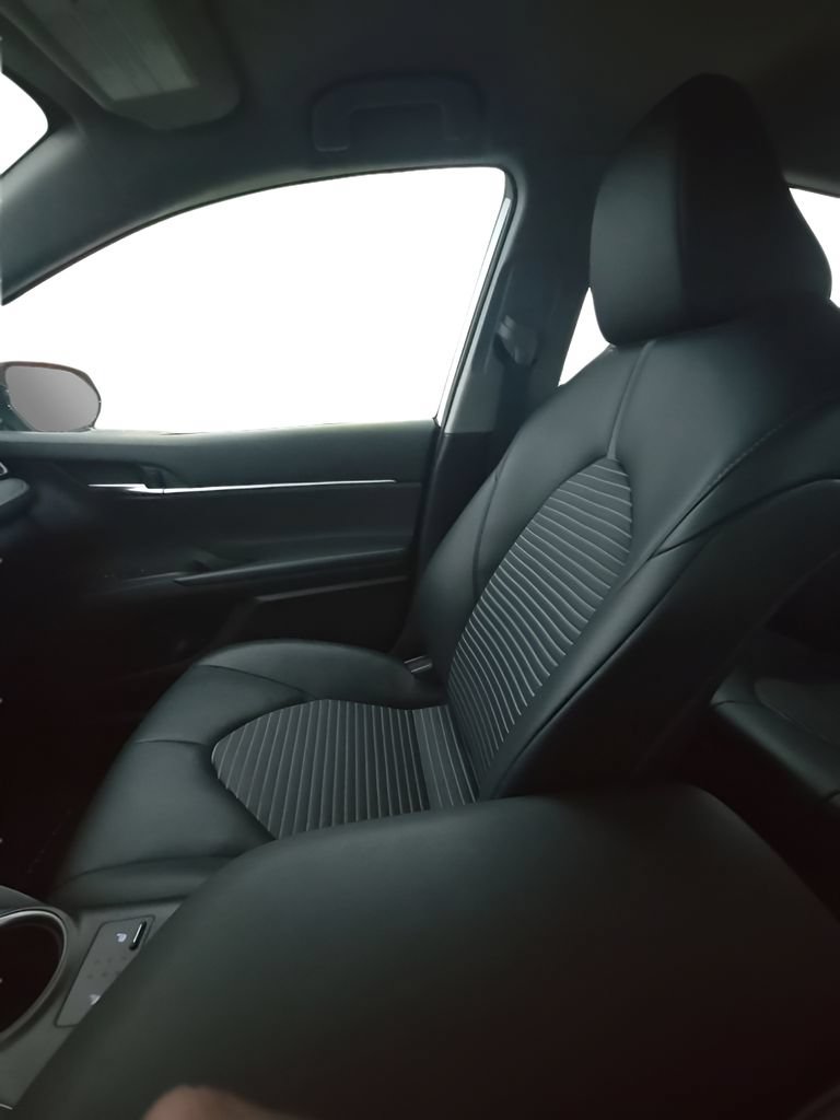 Used 2023 Toyota Camry SE FWD image 26
