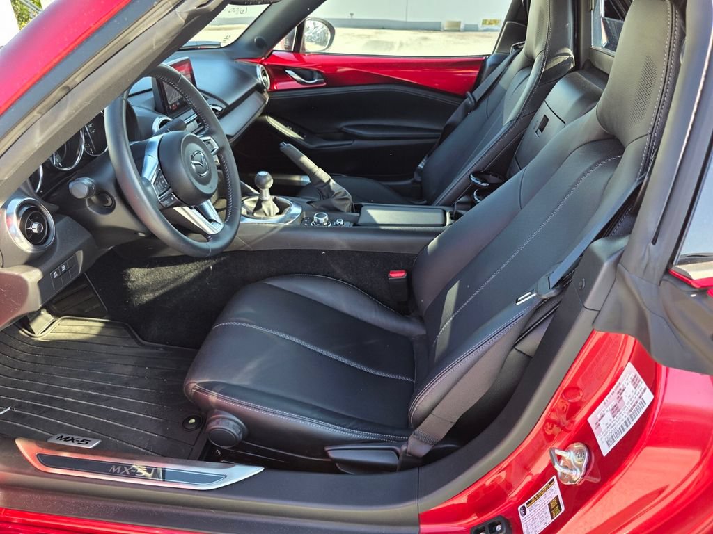 Used 2023 MAZDA MX-5 Miata Grand Touring RWD image 10