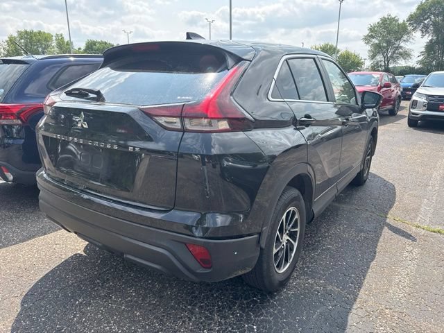Used 2023 Mitsubishi Eclipse Cross ES AWD/4WD image 2