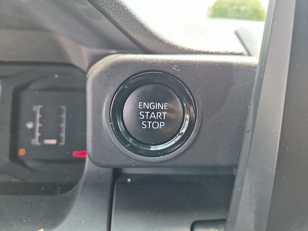 Used 2024 Toyota Tacoma SR AWD/4WD image 26