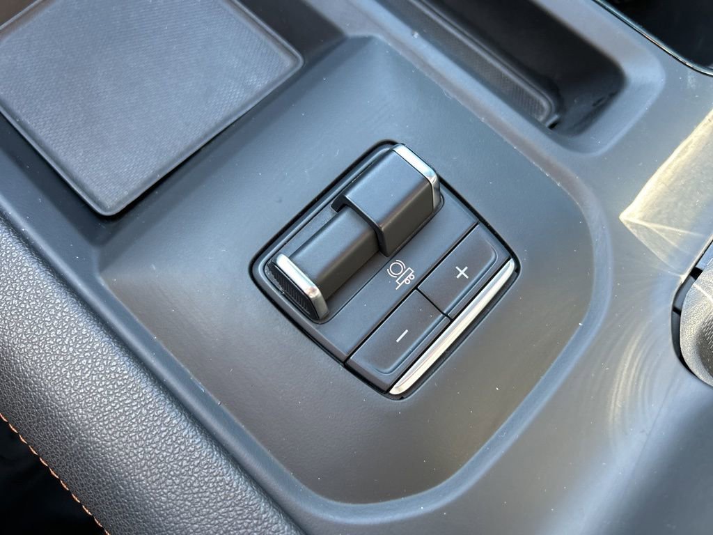 Used 2024 GMC Sierra 2500 AT4 w/ AT4 Premium Plus Package image 43