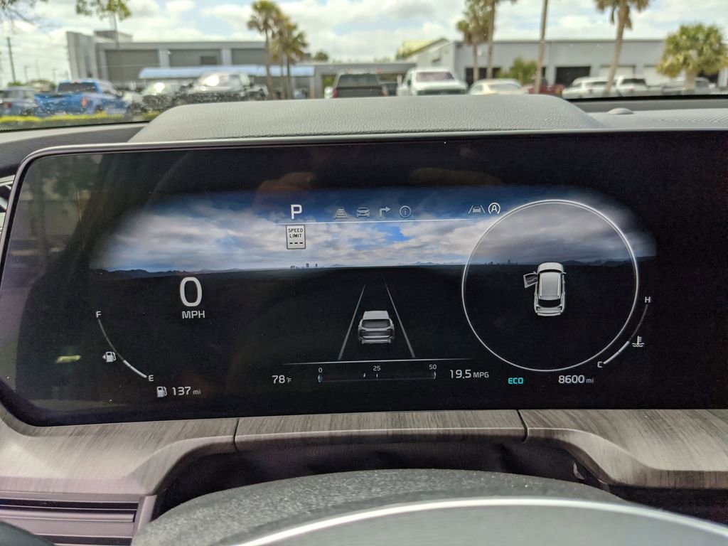 Used 2025 Kia Telluride SX w/ SX Captain's Chair Package image 34