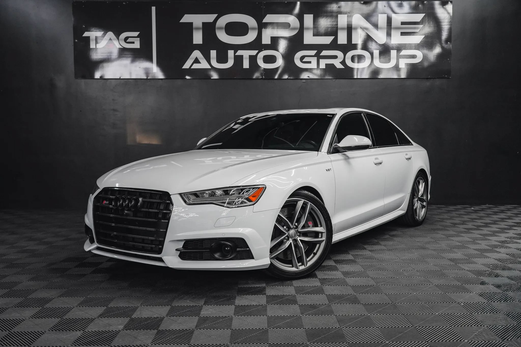Used 2016 Audi S6 Prestige AWD/4WD image 2