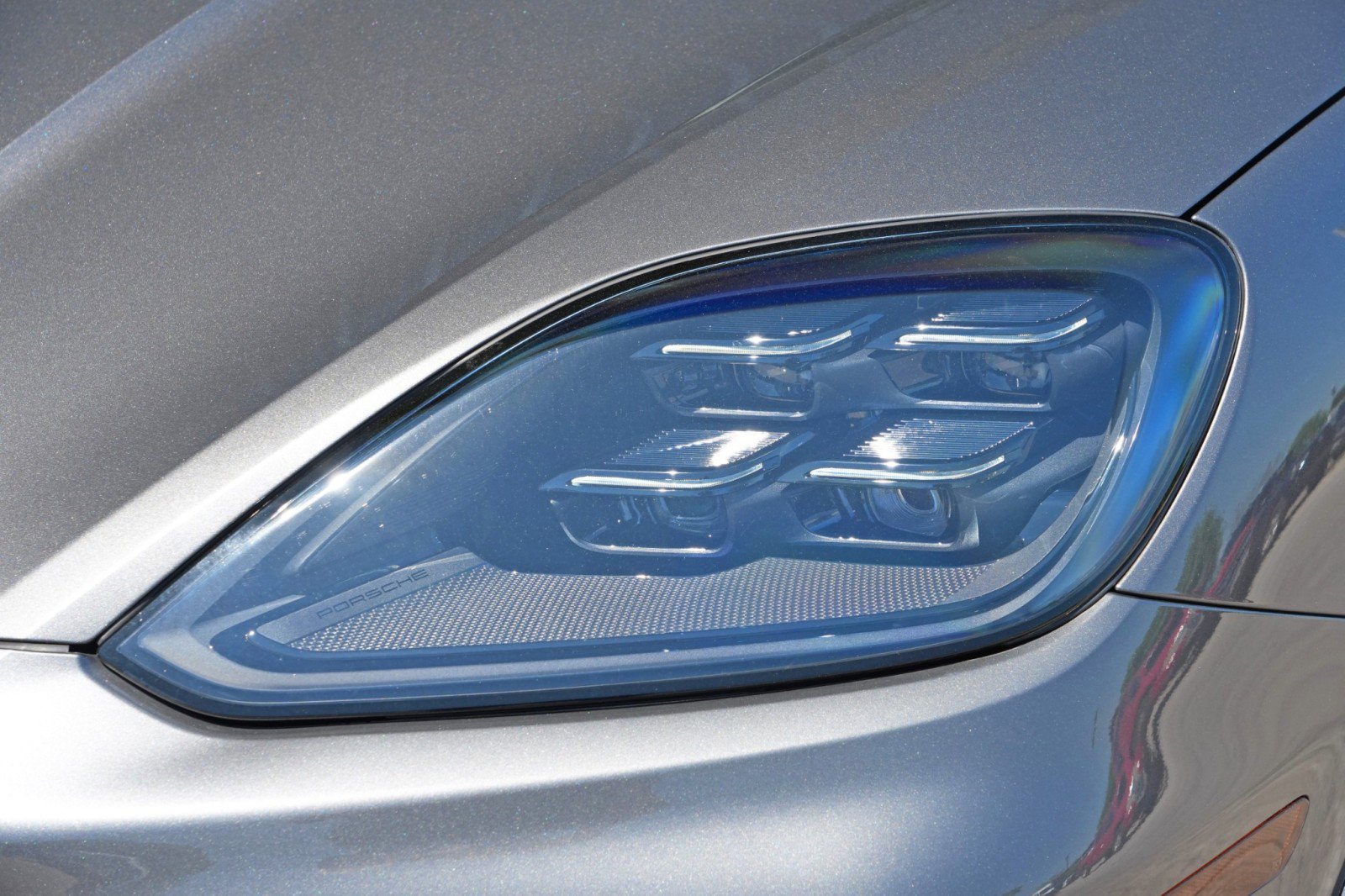 Used 2024 Porsche Cayenne Turbo AWD/4WD image 61