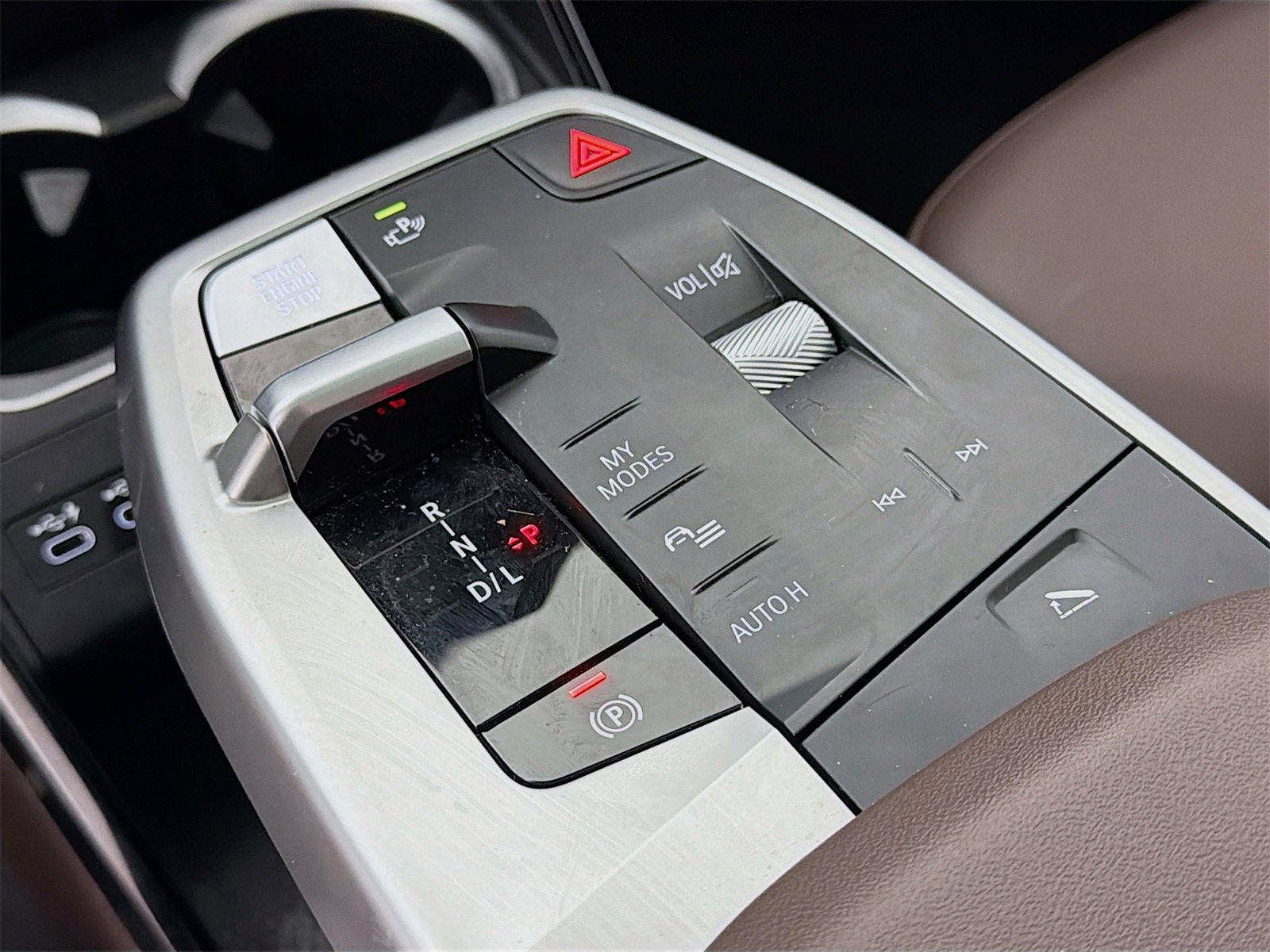 Used 2024 BMW X2 xDrive28i w/ Premium Package image 19