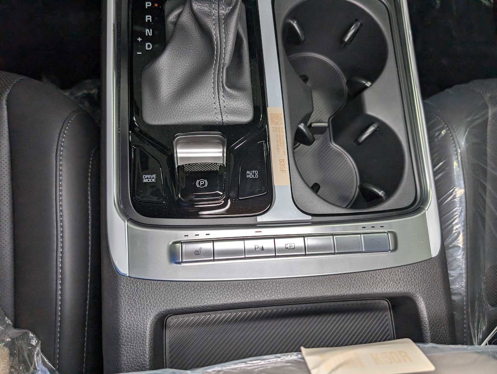 New 2026 Kia Carnival EX image 24