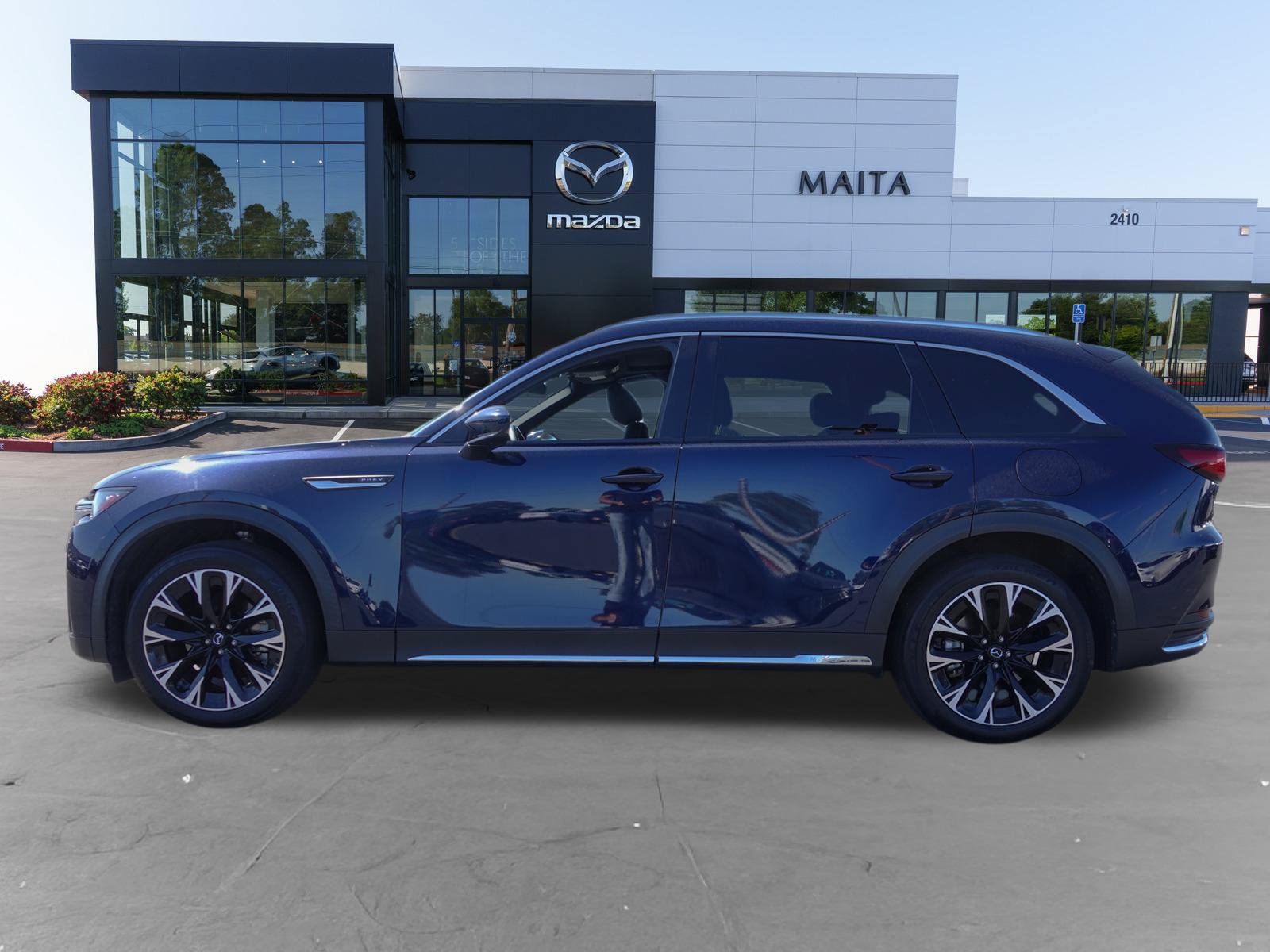 Certified 2024 MAZDA CX-90 Plug-In Hybrid w/ Premium Plus AWD/4WD image 8