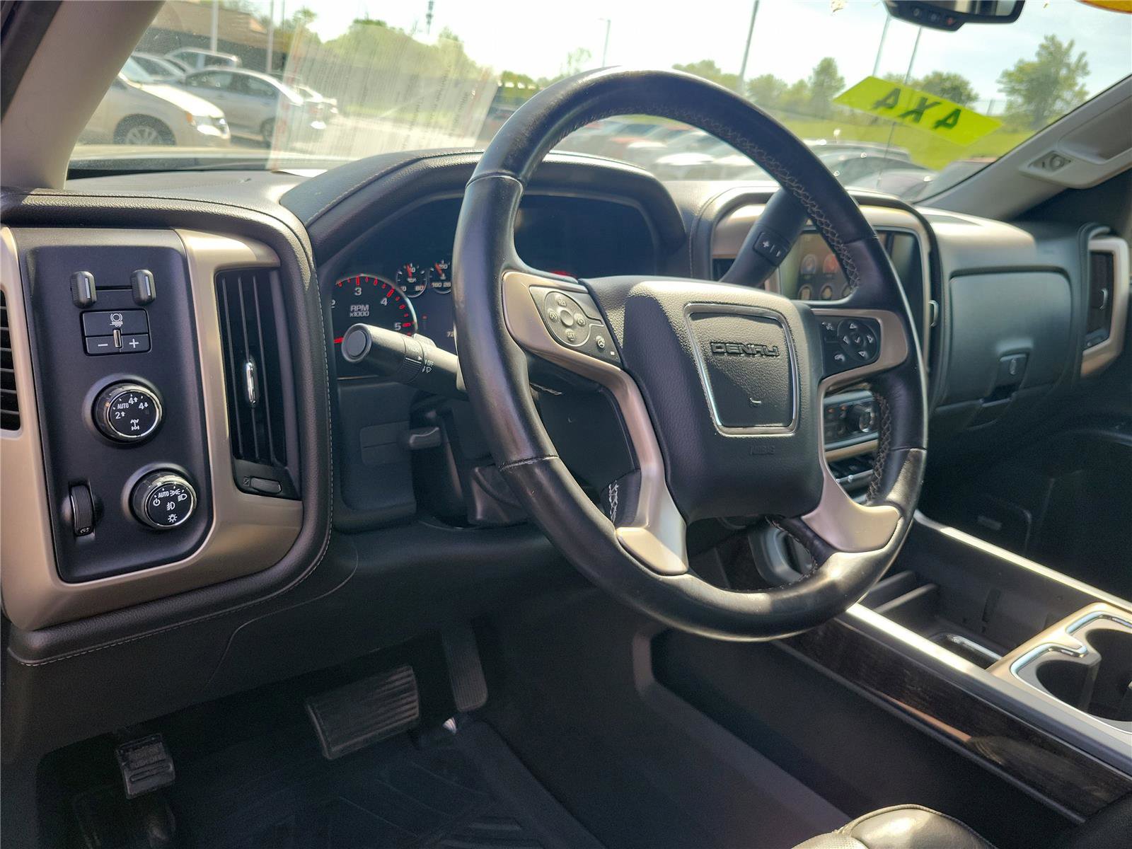 Used 2015 GMC Sierra 1500 Denali image 19