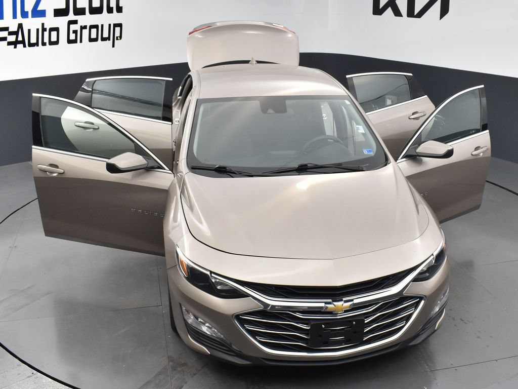 Used 2023 Chevrolet Malibu LT FWD image 29