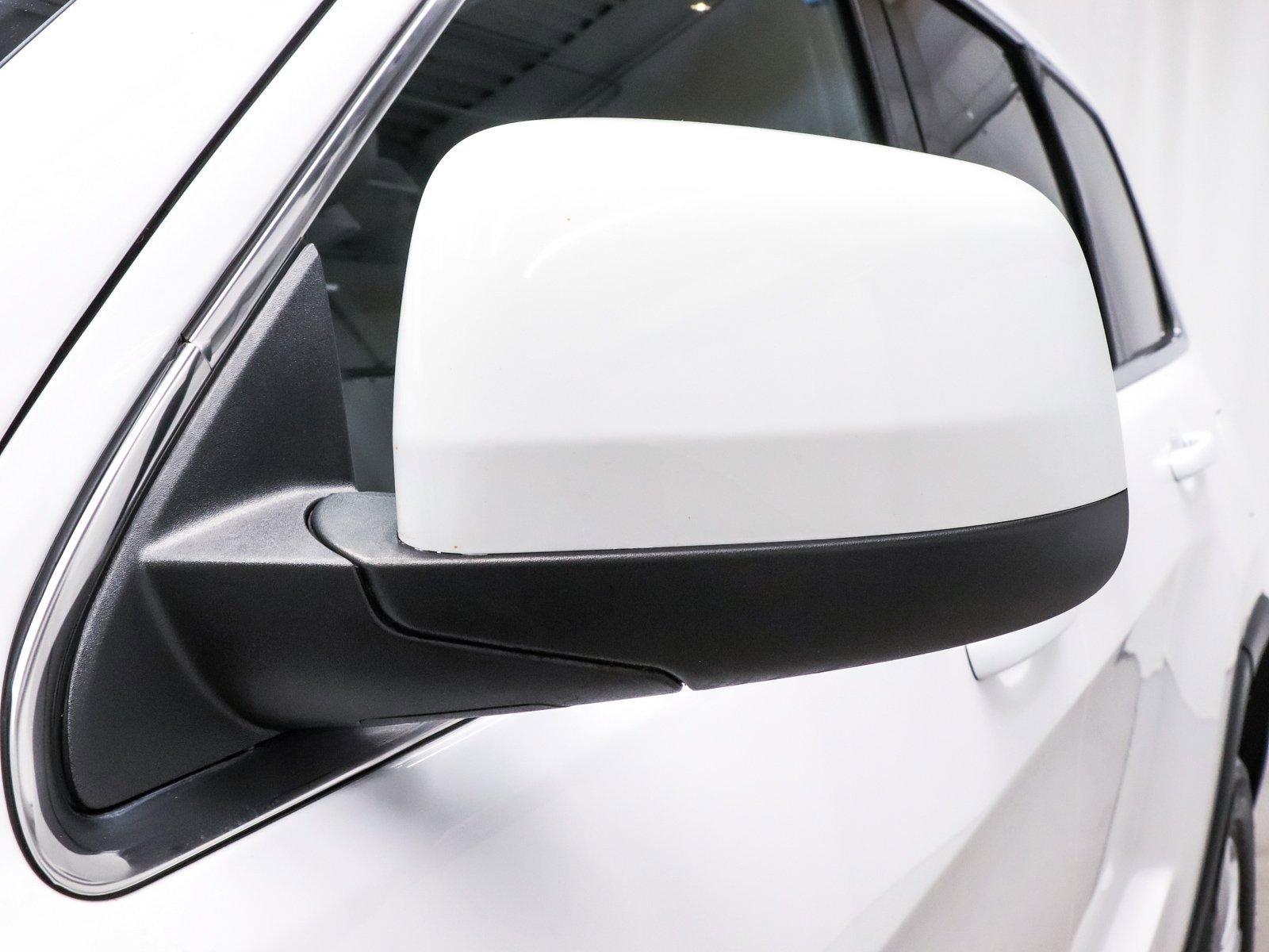 Used 2021 Jeep Grand Cherokee Laredo image 48