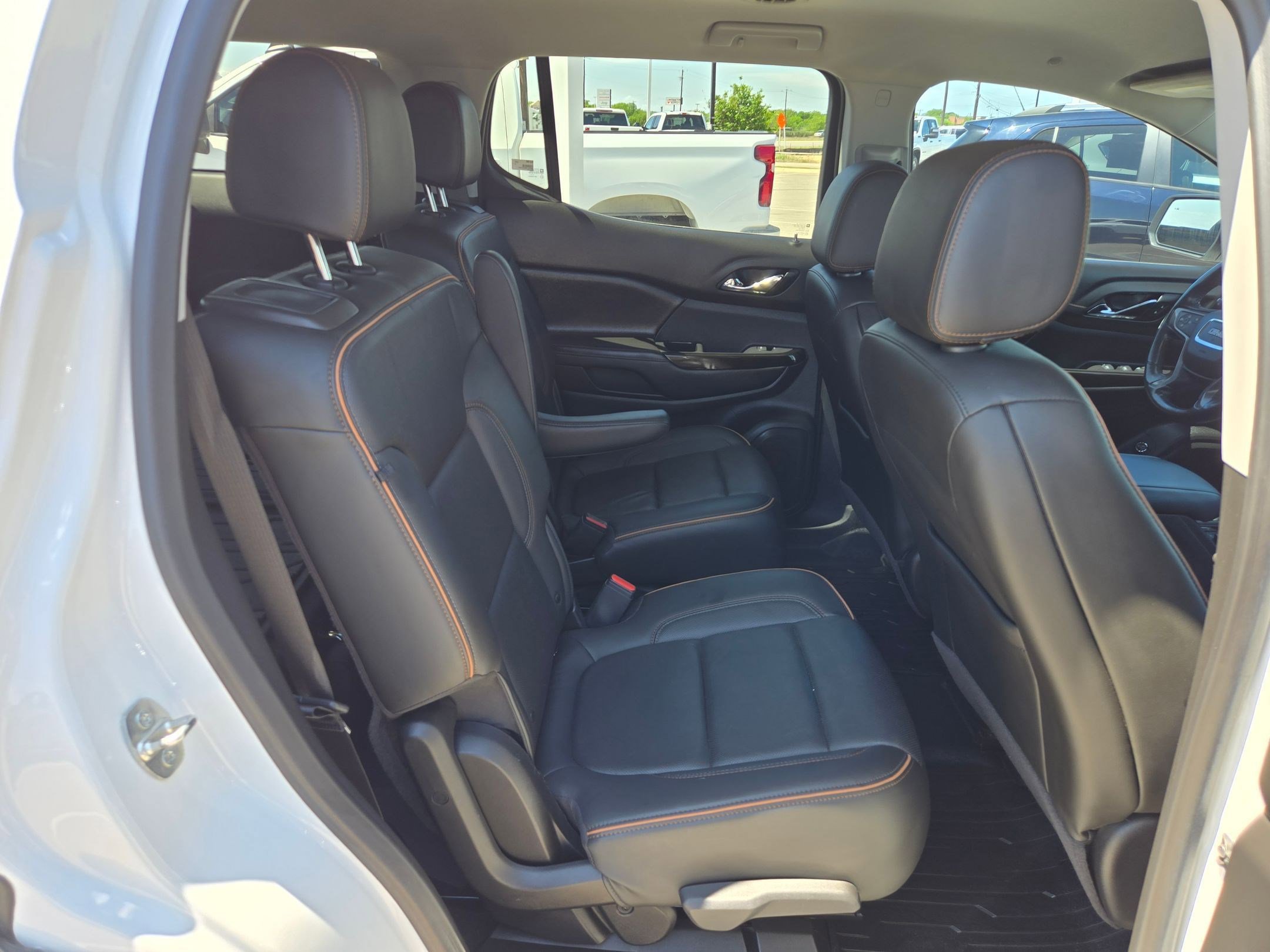 Certified 2021 GMC Acadia AT4 w/ LPO, Floor Liner Package AWD/4WD image 22