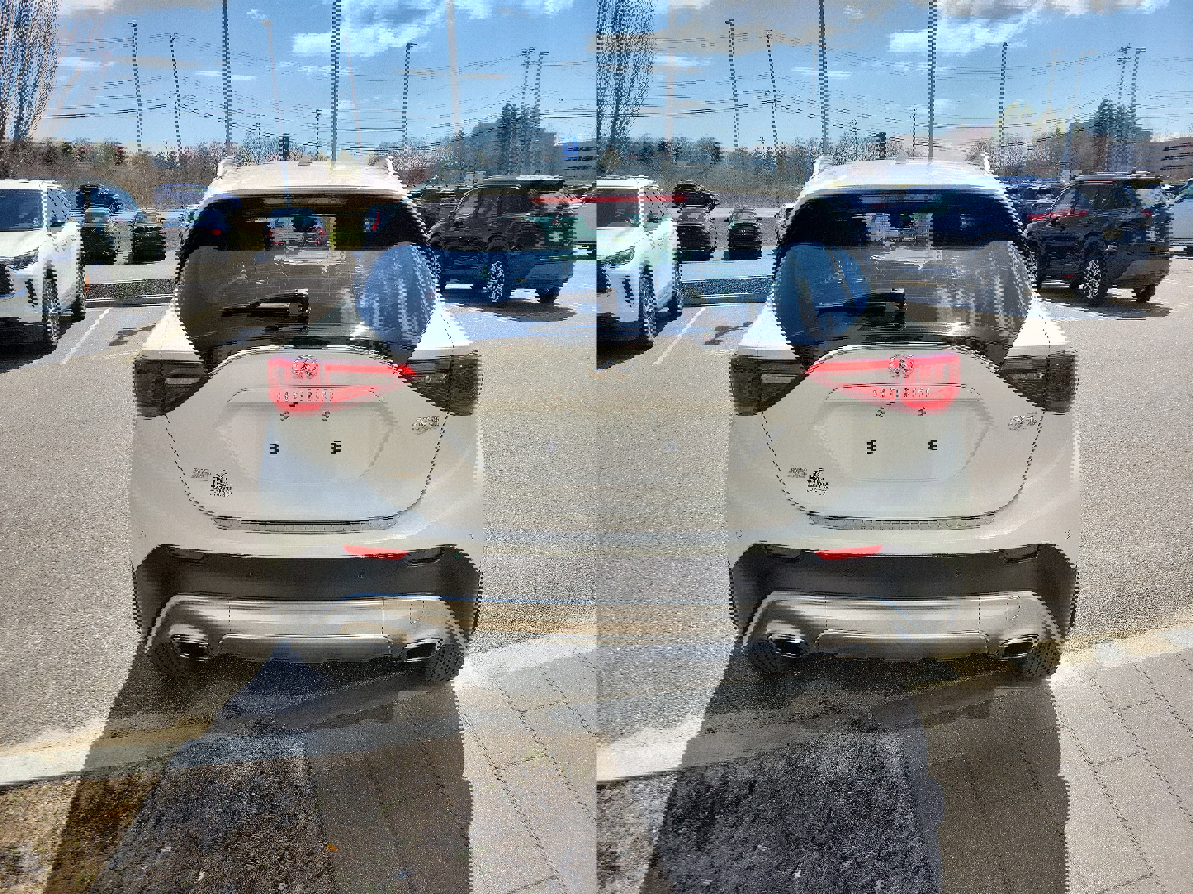 Used 2019 INFINITI QX30 Premium w/ Navigation Package image 6