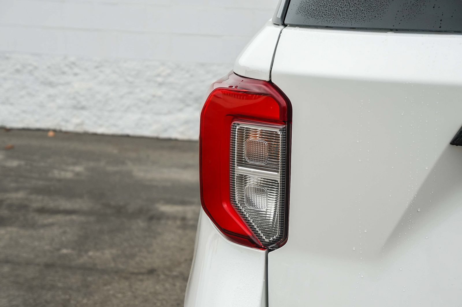 Used 2022 Ford Explorer ST w/ ST Street Pack AWD/4WD image 7