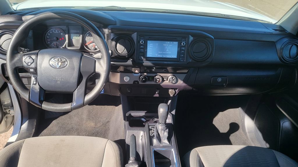 Used 2017 Toyota Tacoma SR image 27