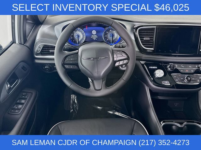 New 2026 Chrysler Pacifica Limited w/ S Appearance Package image 23
