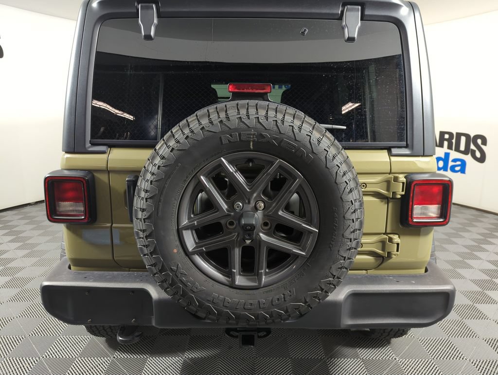 Used 2026 Jeep Wrangler Unlimited Sport AWD/4WD image 4