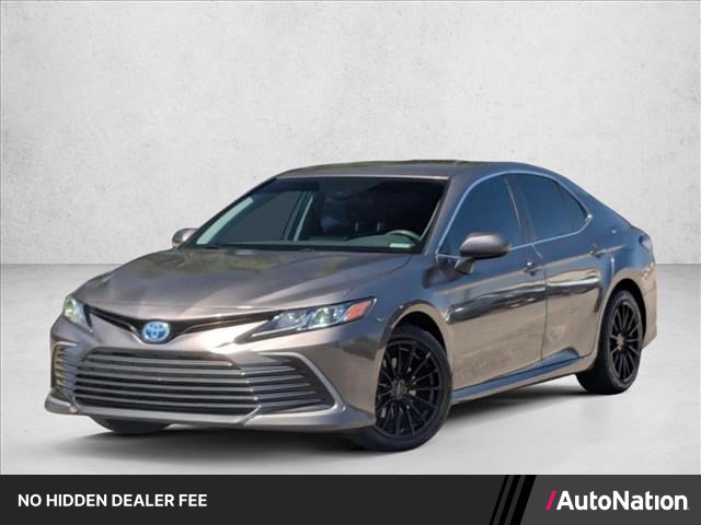 Used 2024 Toyota Camry LE FWD image 1