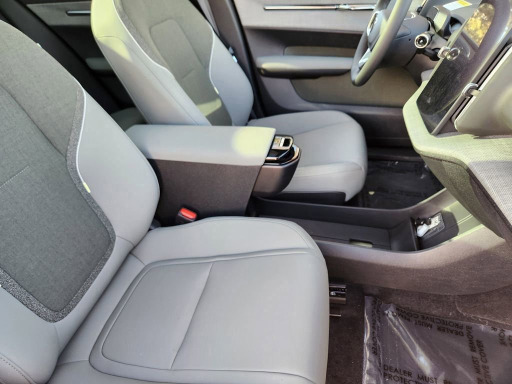 New 2025 Volvo EX30 Plus w/ Protection Package Premier AWD/4WD image 5