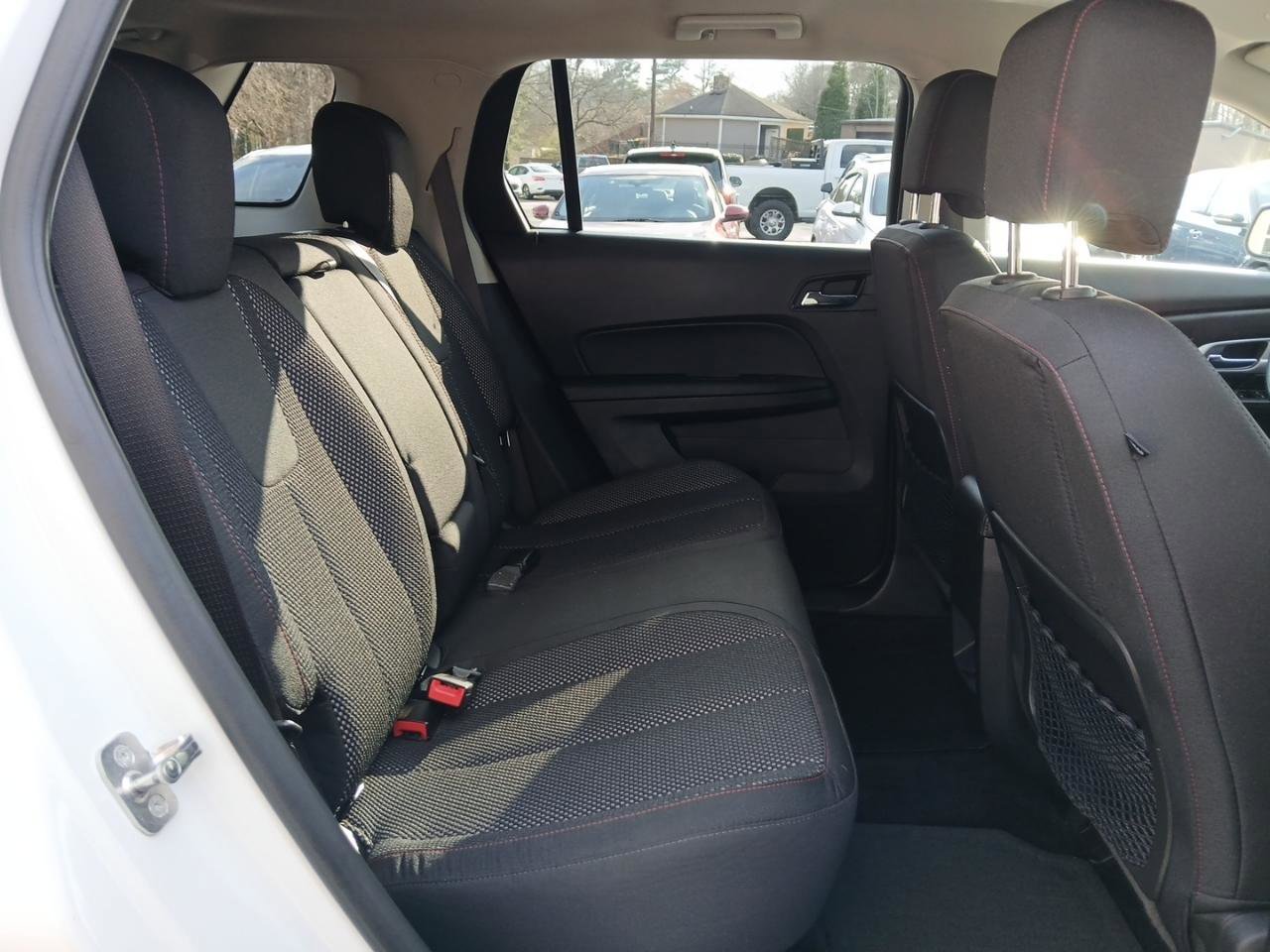 Used 2016 GMC Terrain SLE image 13