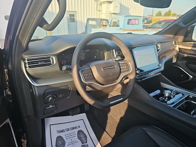 New 2026 Jeep Grand Wagoneer L Limited AWD/4WD image 40