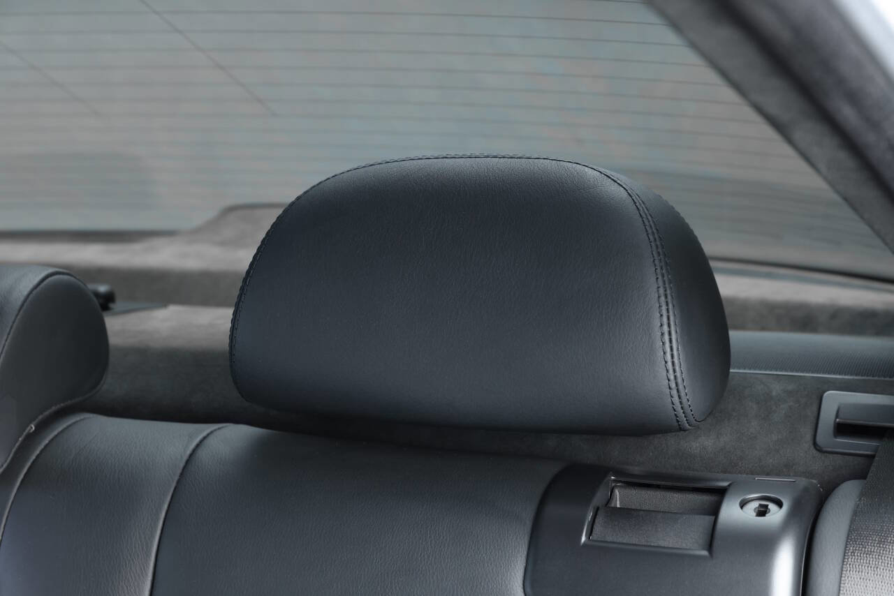 Used 2003 BMW M5 image 92