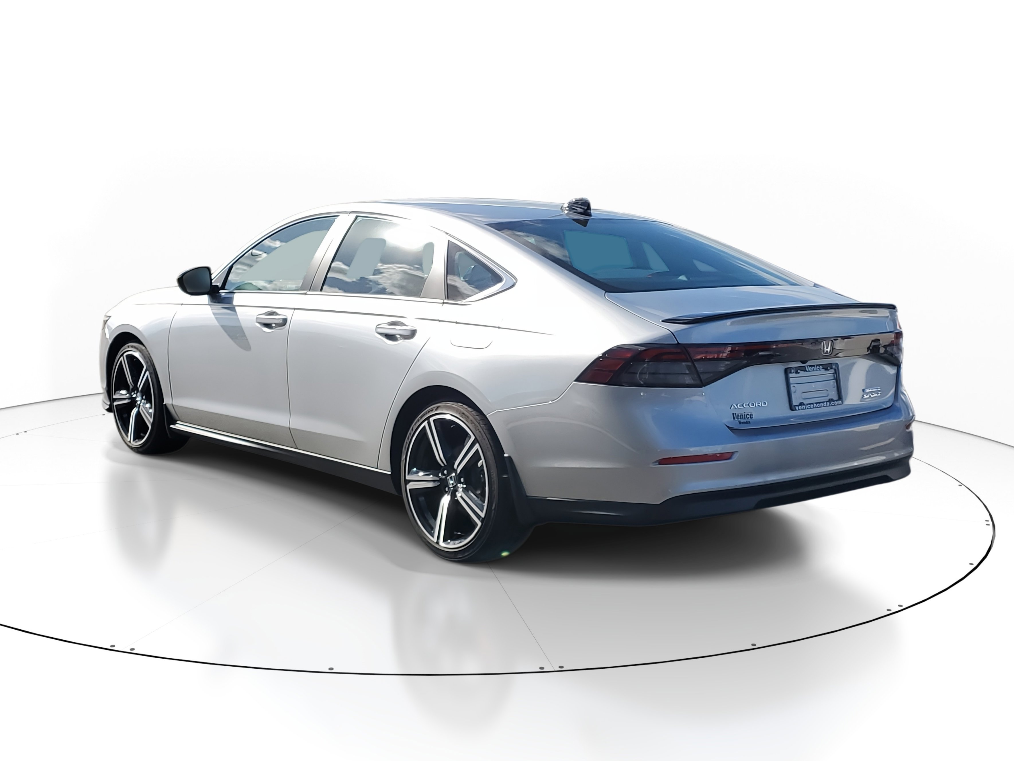 Used 2024 Honda Accord Sport image 6