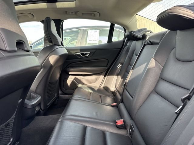 Used 2024 Volvo S60 B5 Plus image 9