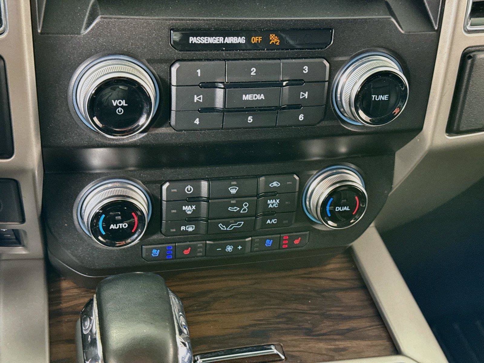 Used 2019 Ford F150 Lariat w/ Equipment Group 502A Luxury AWD/4WD image 10