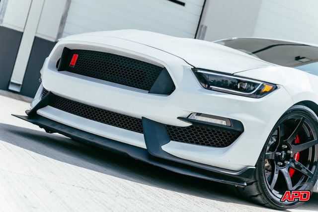 Used 2017 Ford Mustang Shelby GT350R w/ GT350R Equipment Group 920A RWD image 26