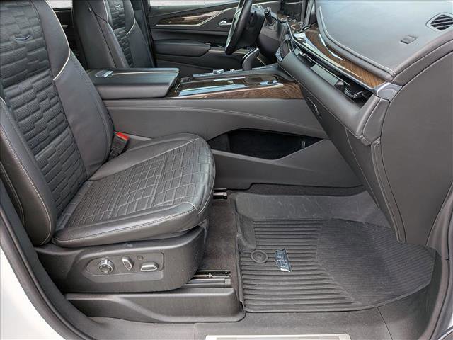 Used 2023 Cadillac Escalade Sport Platinum w/ LPO, ONYX Package image 21