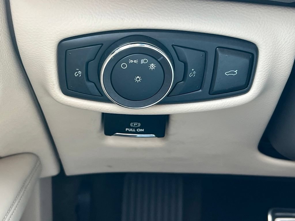 Used 2019 Lincoln MKZ Reserve w/ Reserve Plus Package FWD image 31