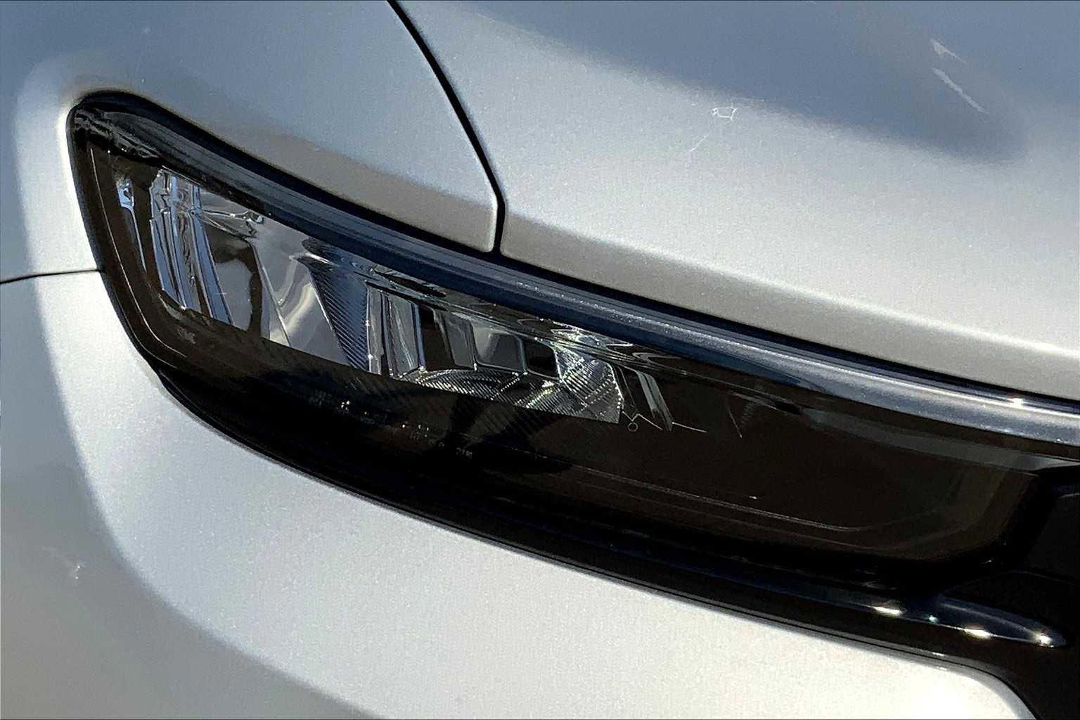 New 2025 Jeep Grand Cherokee Altitude image 13